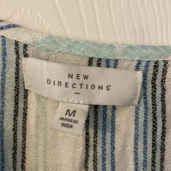 New Direction Shirt size M brand new with tags long 24” bust 38” - Picture 3 of 8